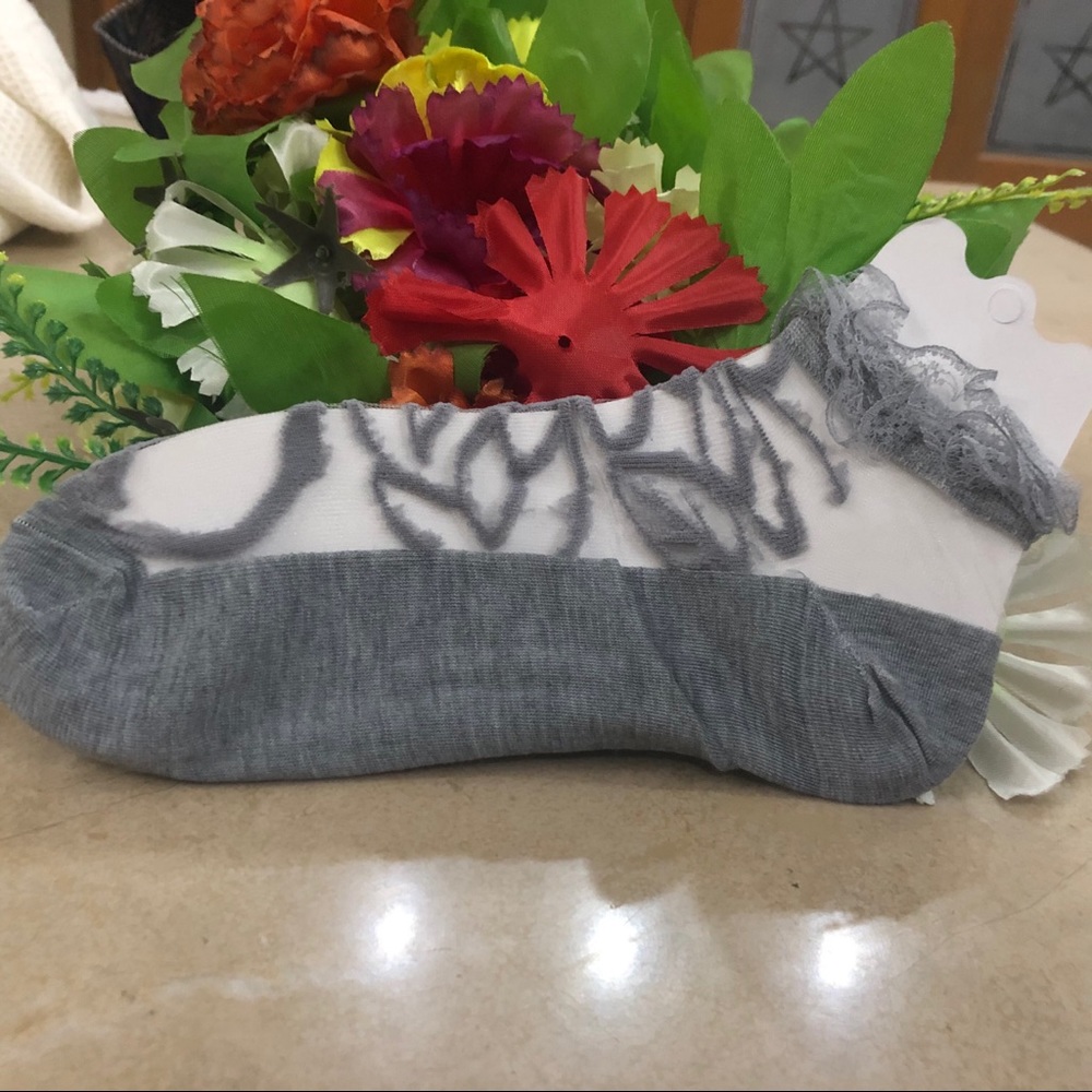 Fancy gray socks - Picture 9 of 9